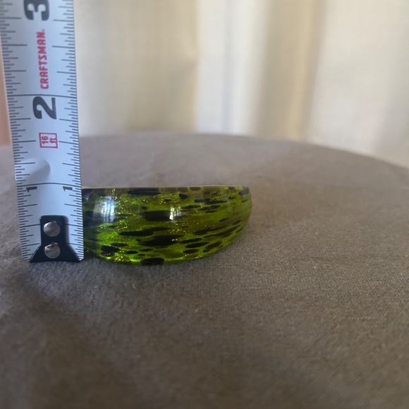 Green and goldstone hand blown glass cuff bracelet - Picture 6 of 9